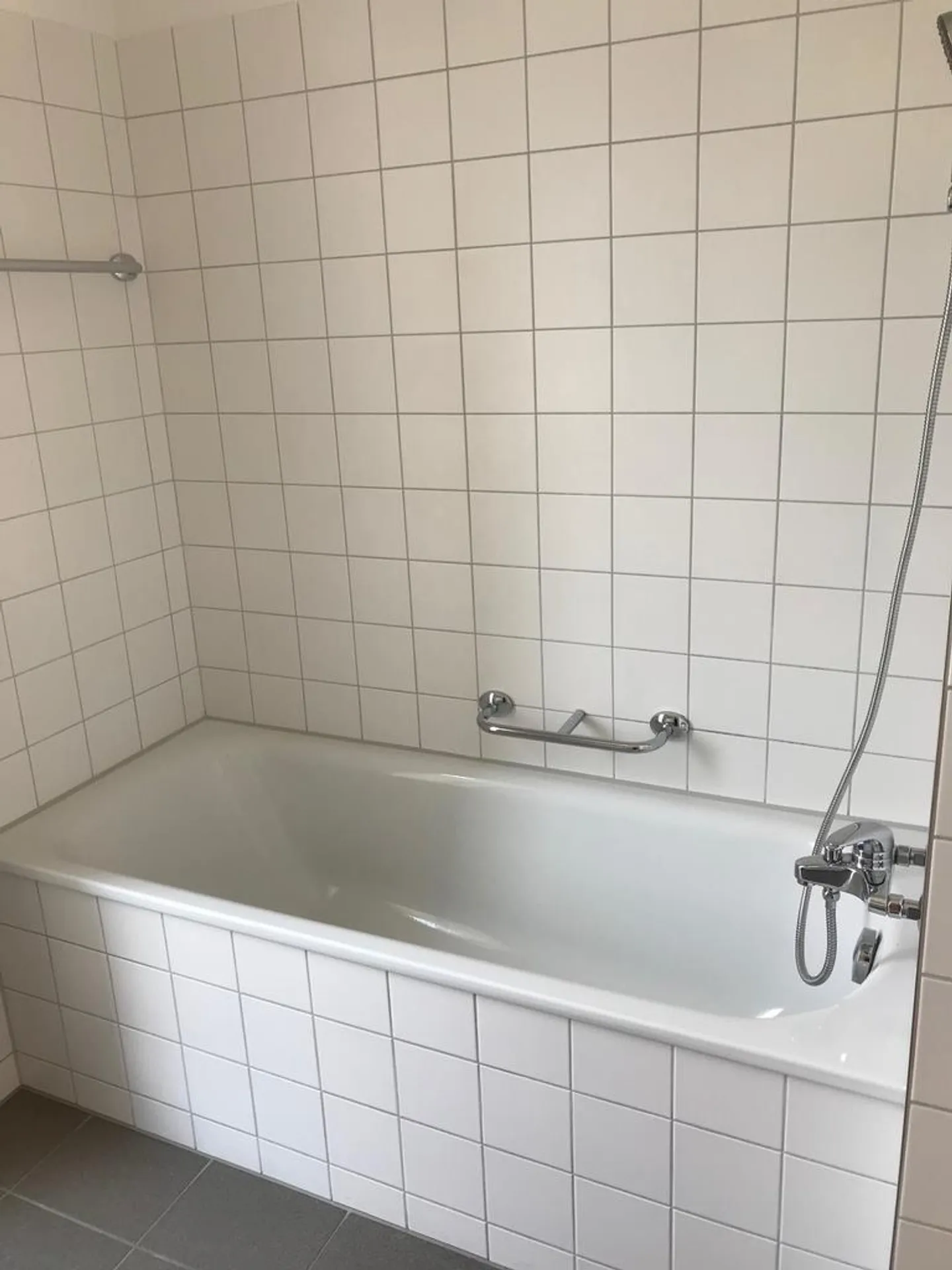 Appartement en Attique Spacieux avec Tout le Confort... - Photo 4 sur 12