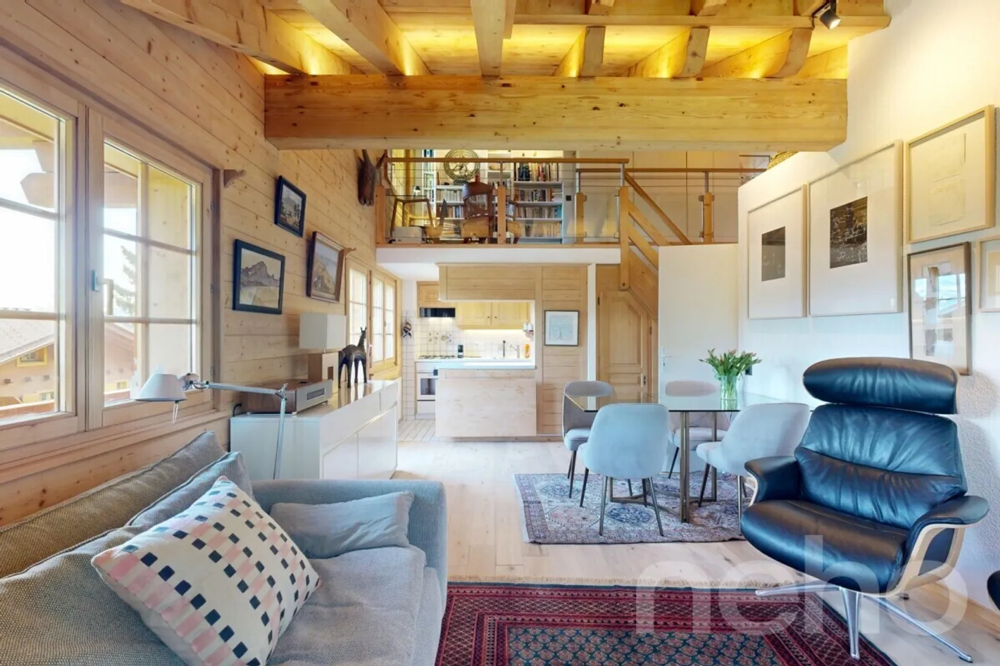 Bel Appartement avec Mezzanine - Photo 1 sur 12