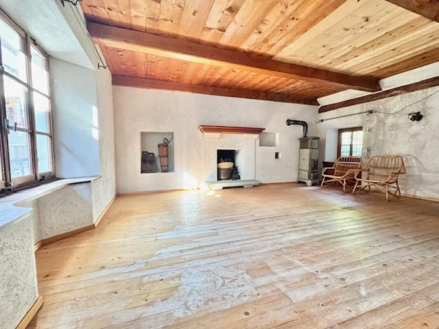 FOR SALE IN CERENTINO - ANCIENT TICINESE HOUSE WITH TYPICAL WALSER RUSTIC - Photo 13 of 26