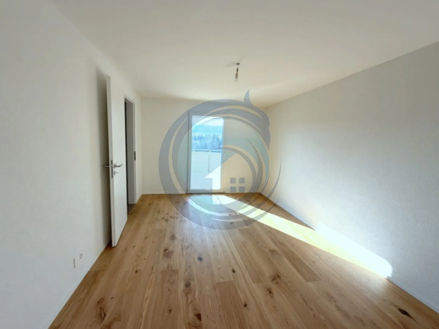 Beautiful new 3.5-room apartment with balcony - Photo 6 of 11