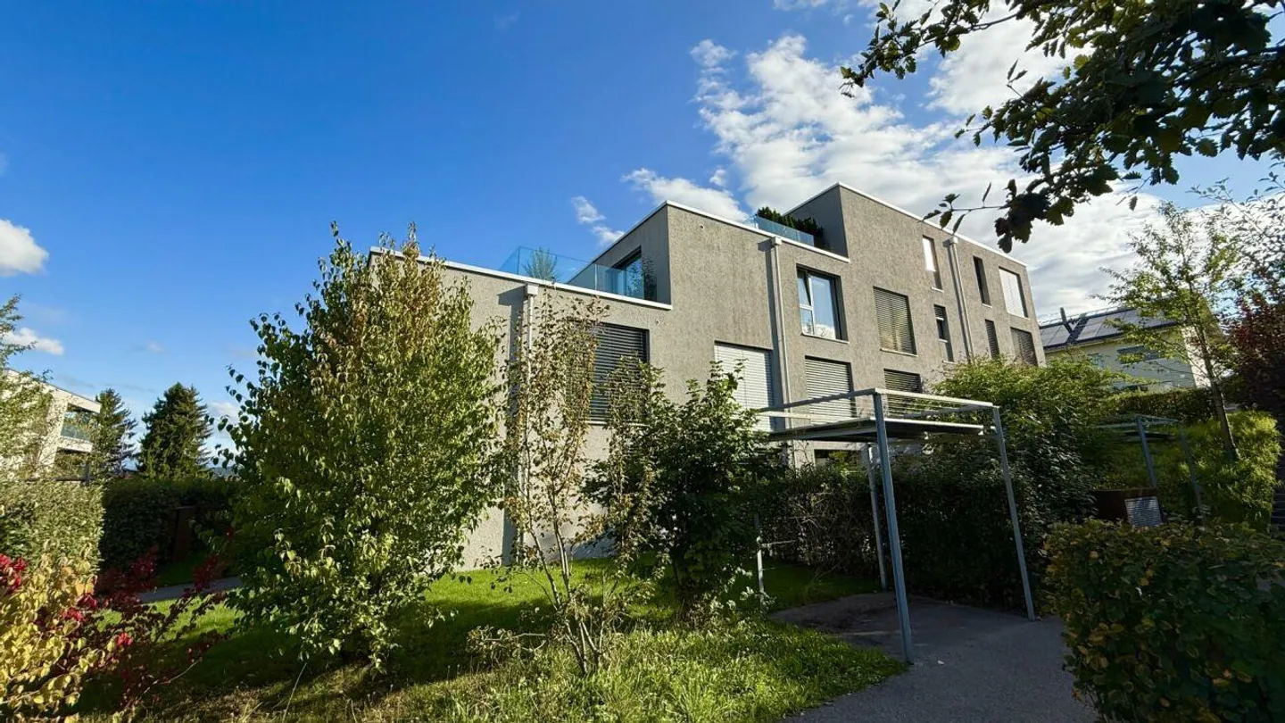 Exclusive and luxurious 3.5-room garden apartment in the Dorfmatte development Jegenstorf - Photo 12 of 13