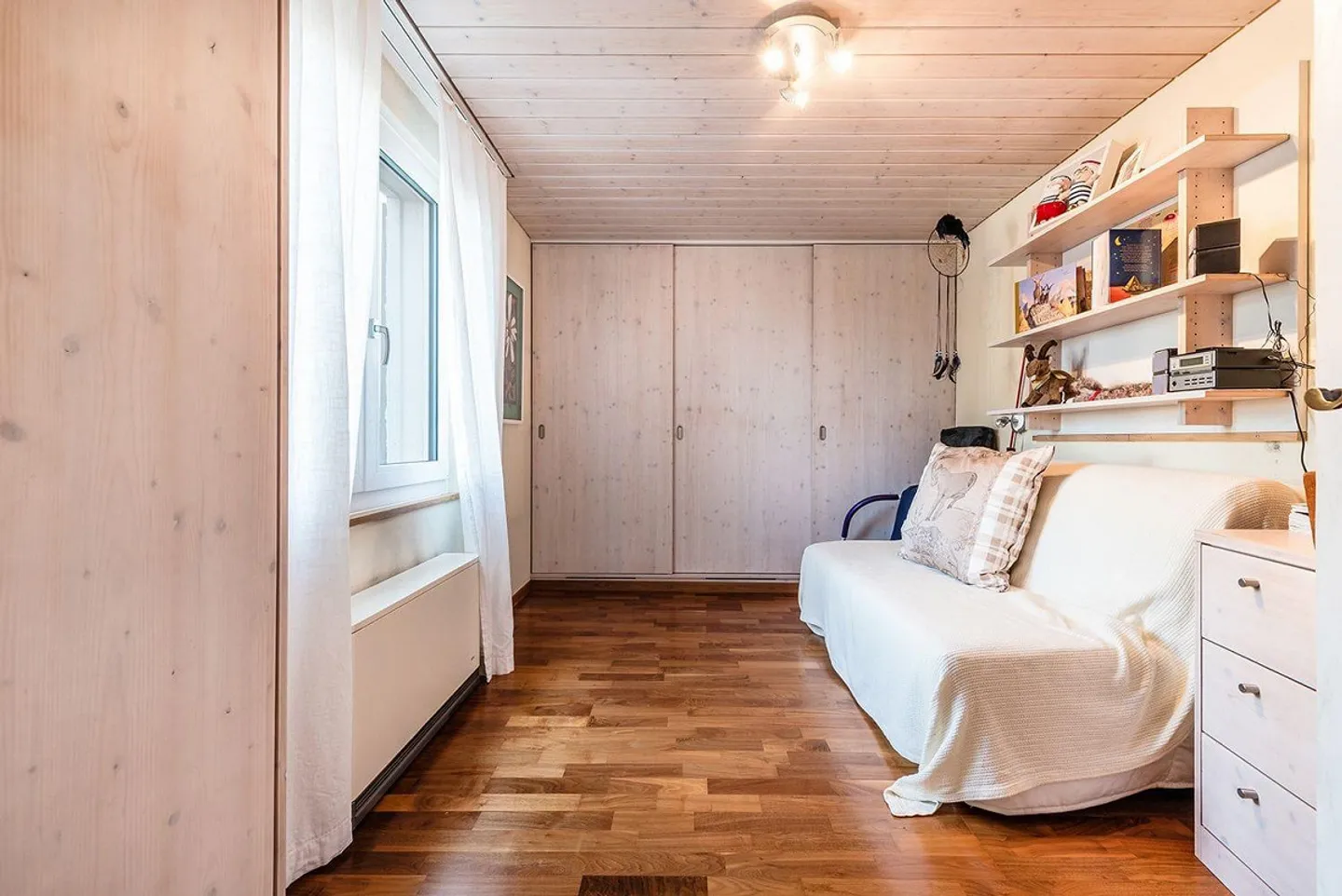 Maison individuelle de 6 pièces avec véranda à Lengwil à vendre - Photo 9 sur 13