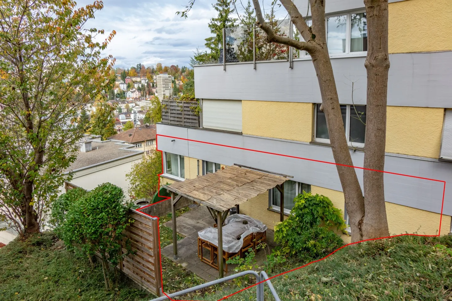 Appartement 4.5 pièces avec espace jardin et vue sur la ville - Photo 1 sur 11