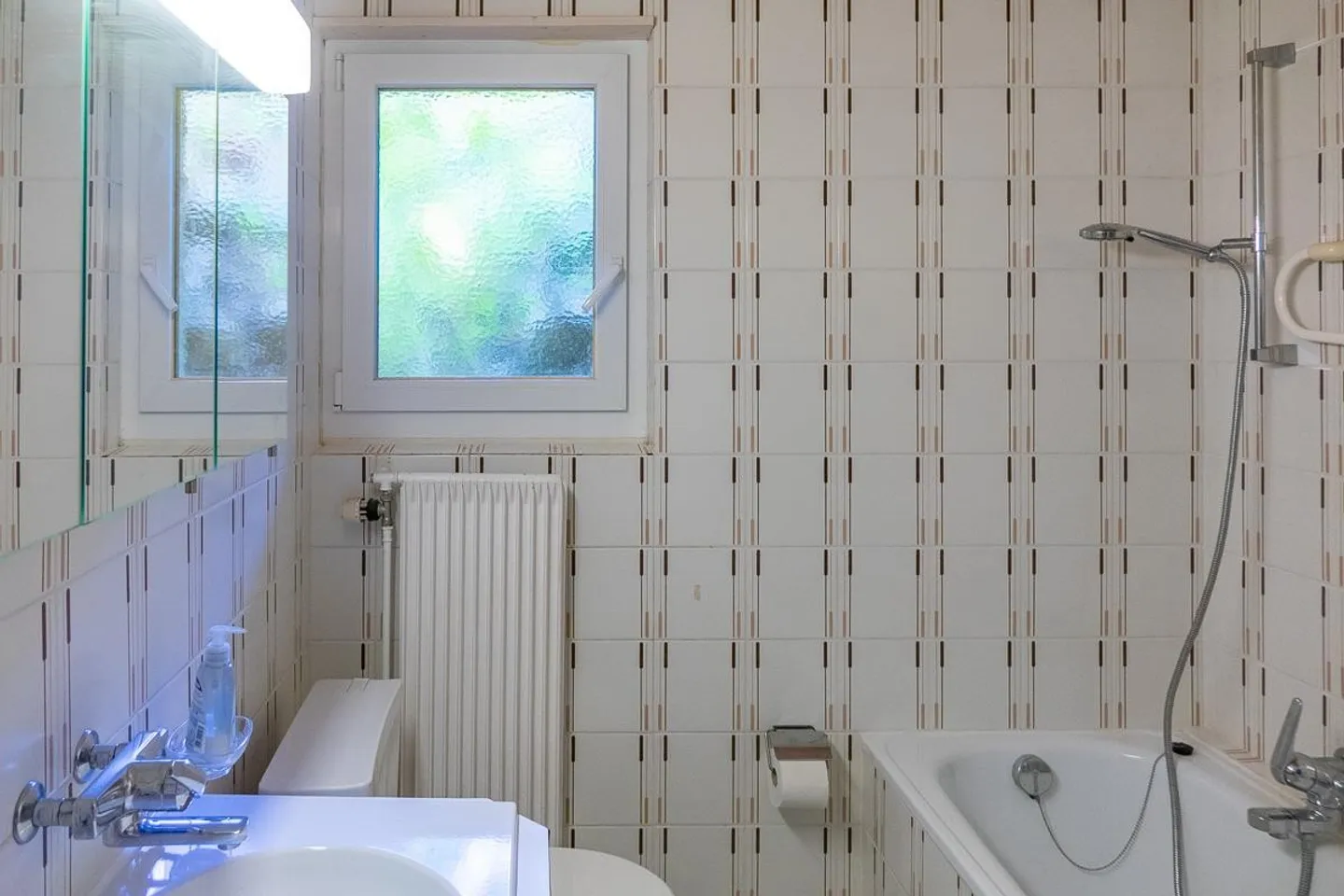 Appartement 4.5 pièces avec espace jardin et vue sur la ville - Photo 8 sur 11