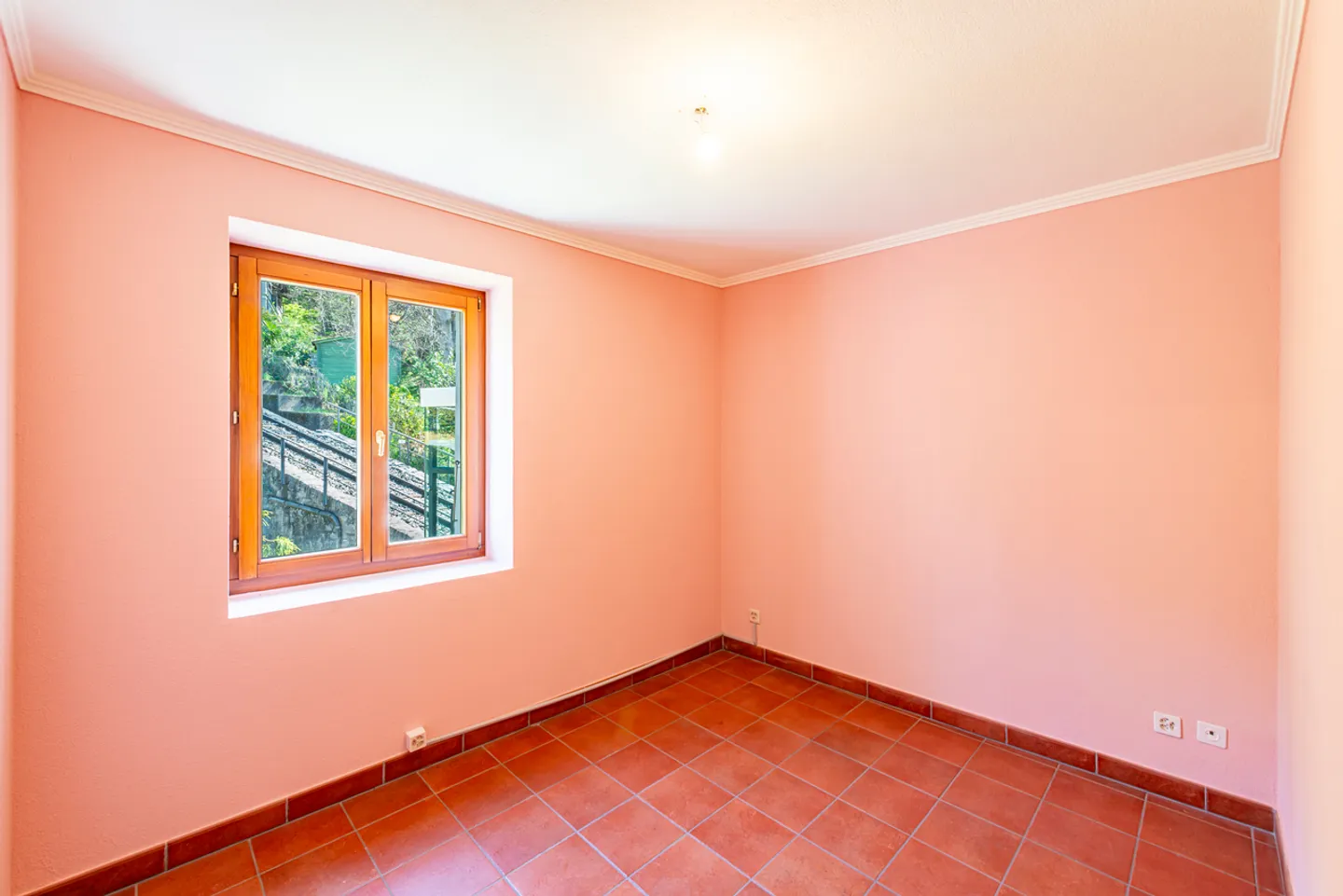 Apartment in a historic villa - Photo 14 of 21