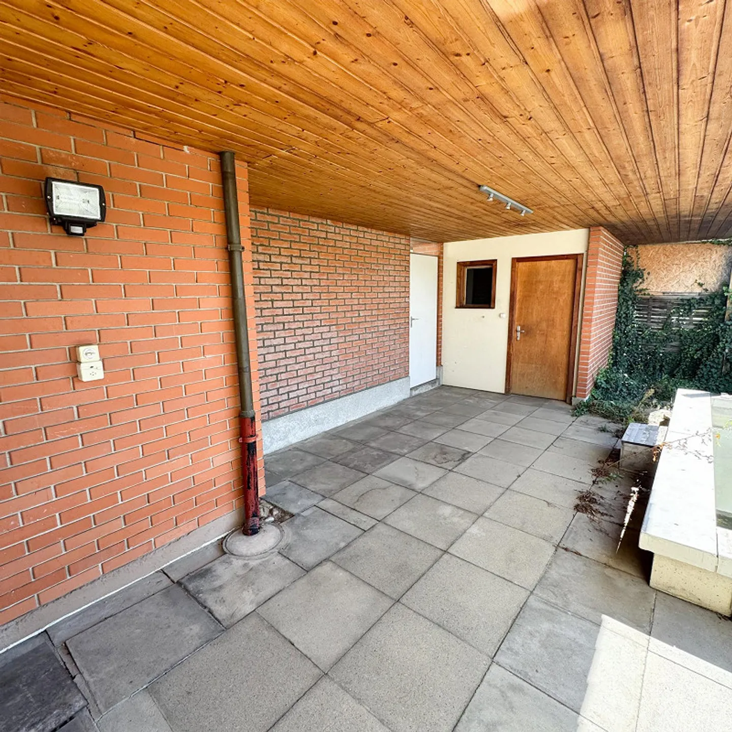 Charming 4.5-room single-family house with pool and mountain view in Füllinsdorf - Photo 15 of 20