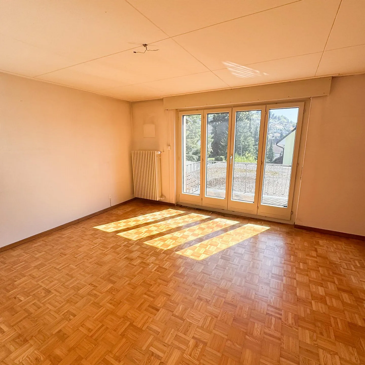 Charming 4.5-room single-family house with pool and mountain view in Füllinsdorf - Photo 9 of 20