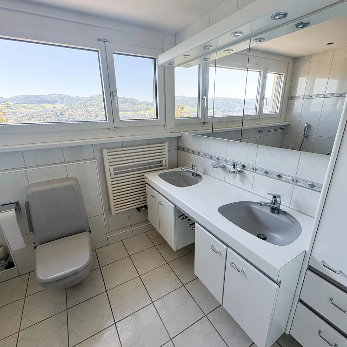 Charming 4.5-room single-family house with pool and mountain view in Füllinsdorf - Photo 13 of 20