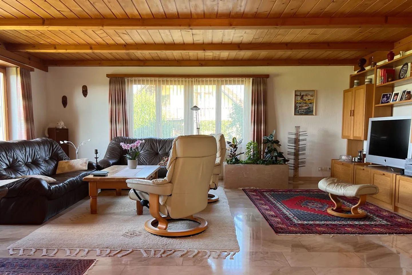 Maison individuelle de 4,5 pièces avec piscine à Radelfingen - Photo 2 sur 13