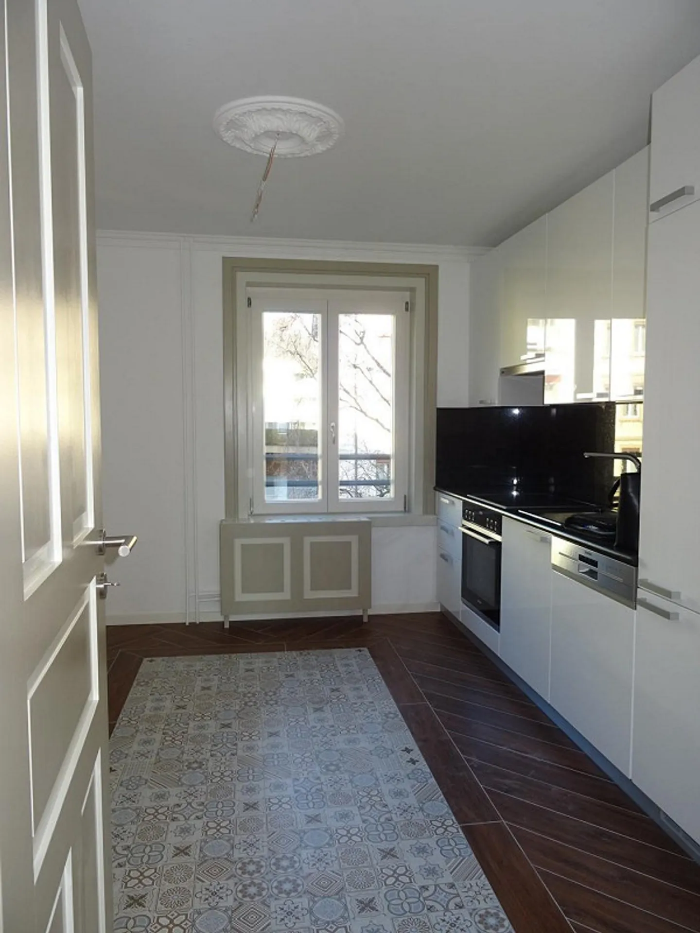 Appartamento elegante di 3,5 stanze - Foto 2 di 8