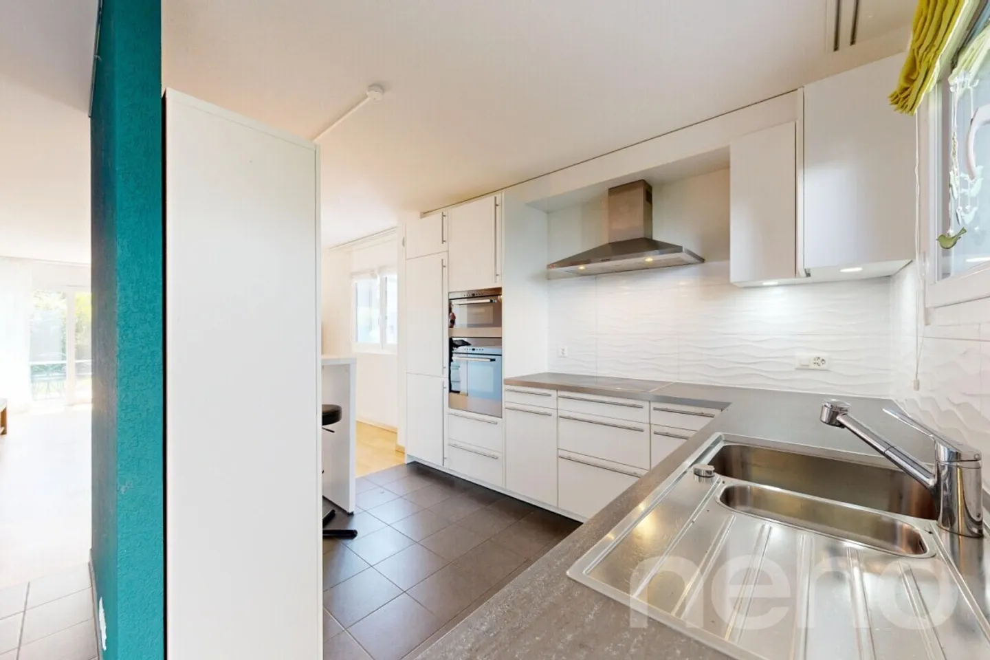 Duplex apartment "like a house" with 4.5 rooms and garden - Photo 4 of 12
