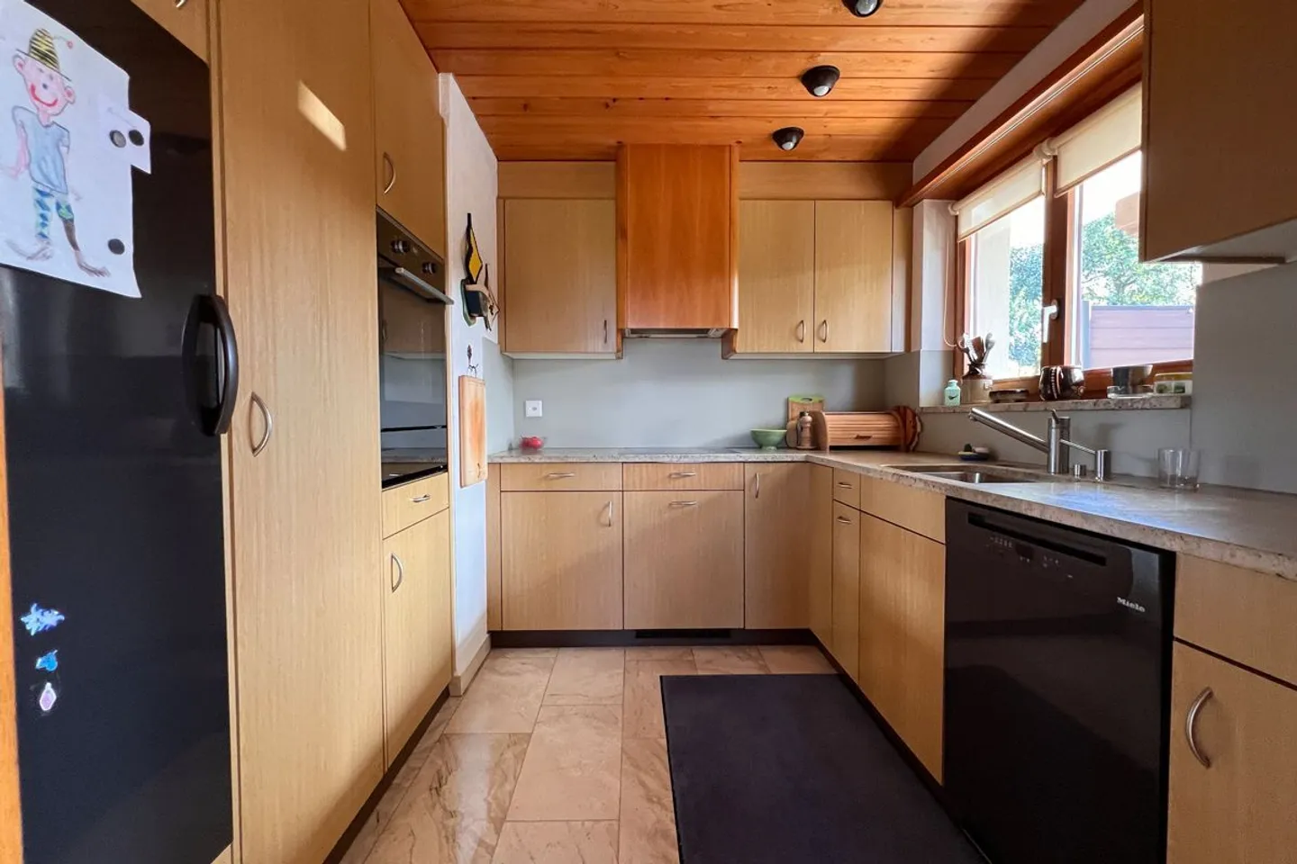 Maison individuelle de 4,5 pièces avec piscine à Radelfingen - Photo 5 sur 13