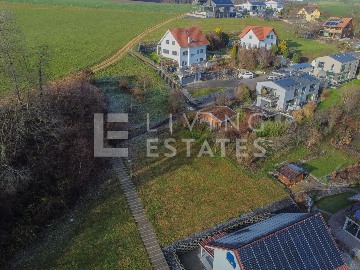 LOIN DE L'AGITATION - ENTOURÉ PAR LA NATURE - Photo 1 sur 10