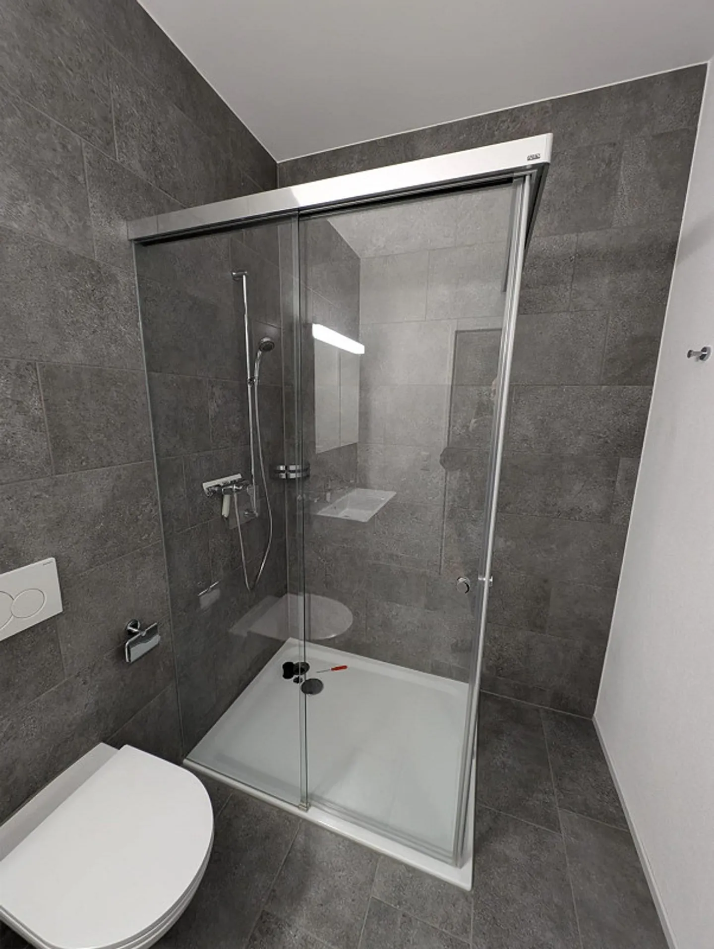 Looking for a new tenant, beautiful 2.5-room apartment with parking space in Cham - Photo 3 of 10