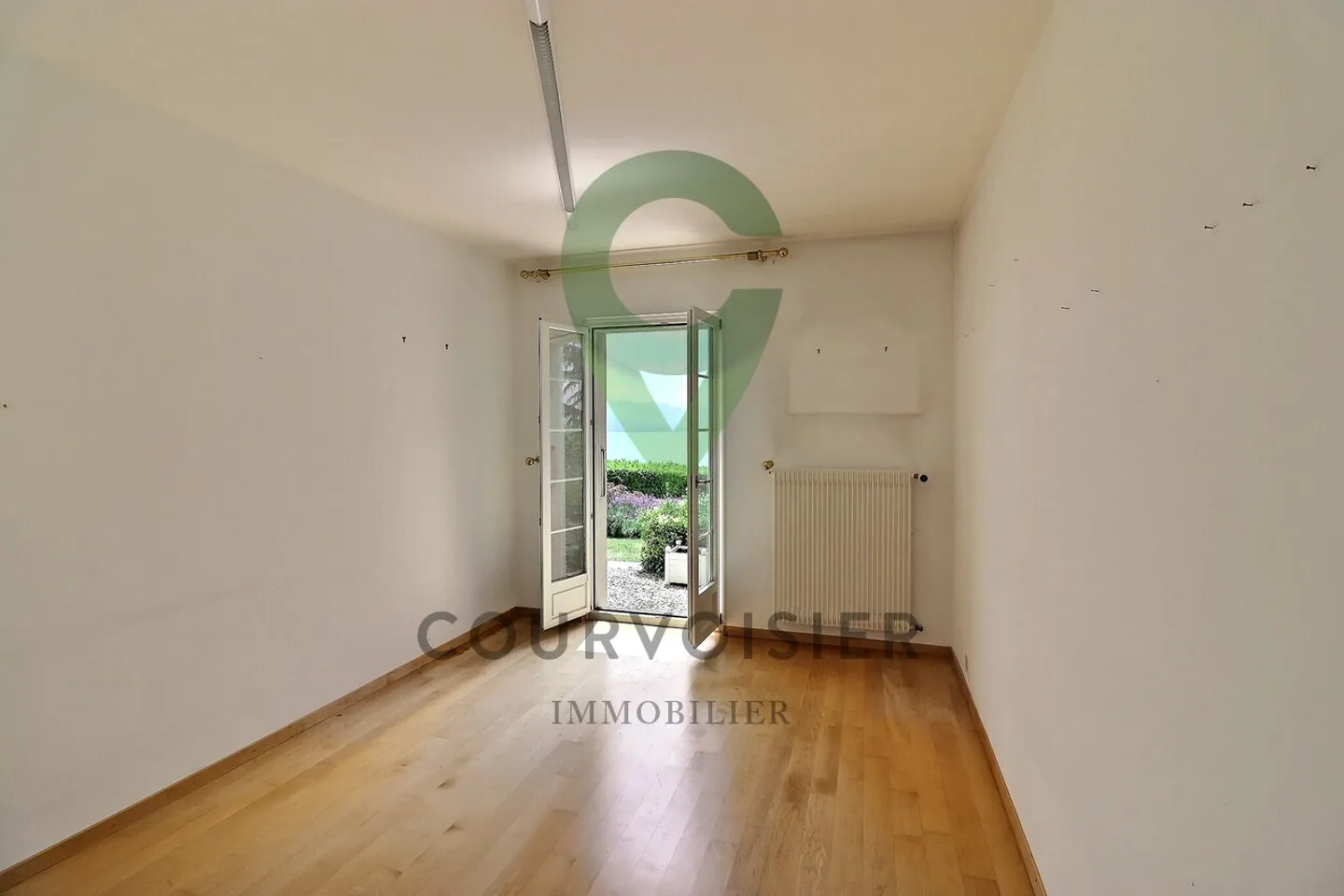 Charming Ground Floor Apartment - Photo 14 of 18