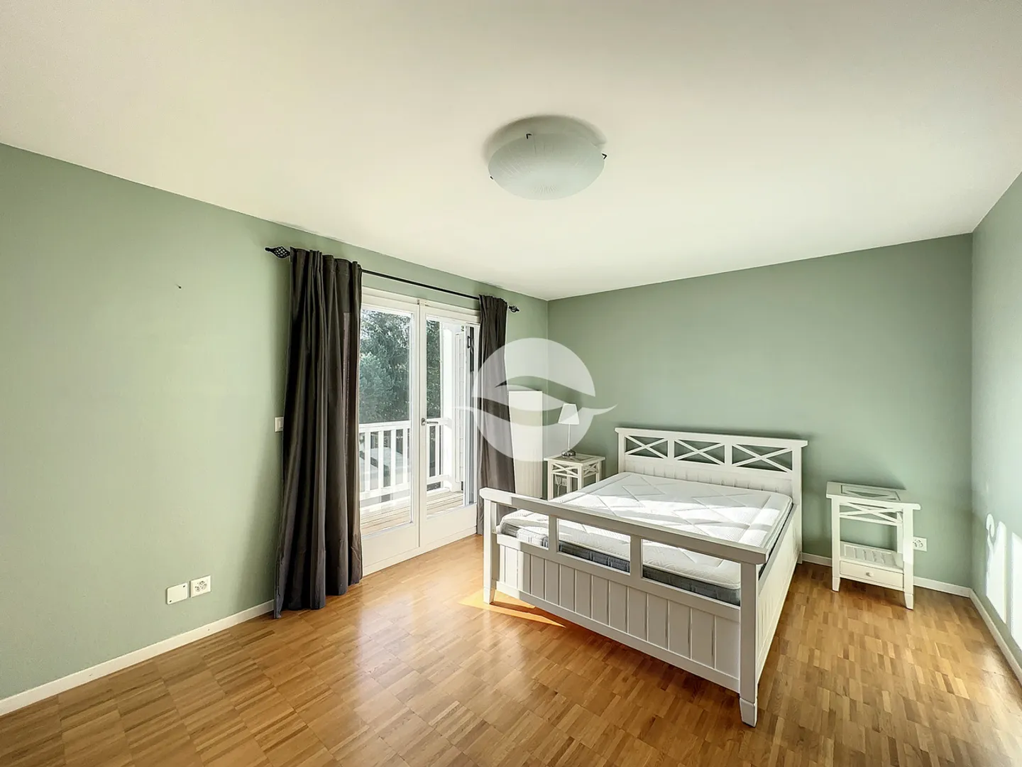 Villa adiacente affascinante 6 stanze - Foto 5 di 12