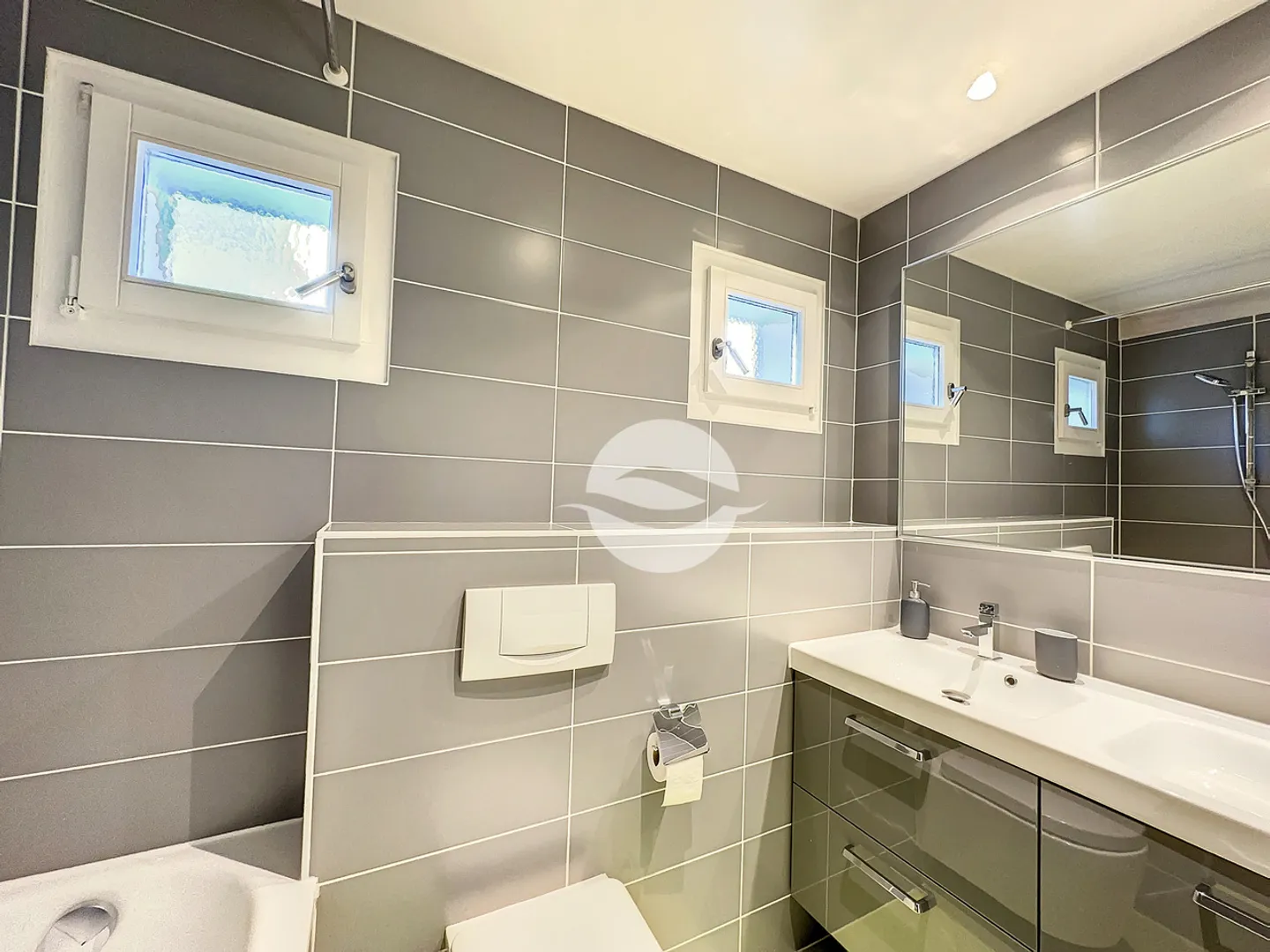 Villa adiacente affascinante 6 stanze - Foto 9 di 12