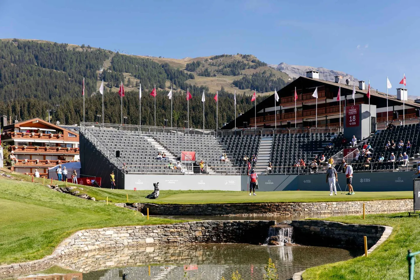 Situazione eccezionale - 4.5 stanze CON VISTA IMPRENDIBILE SUL GOLF E STUDIO INDIPENDENTE - Foto 13 di 13