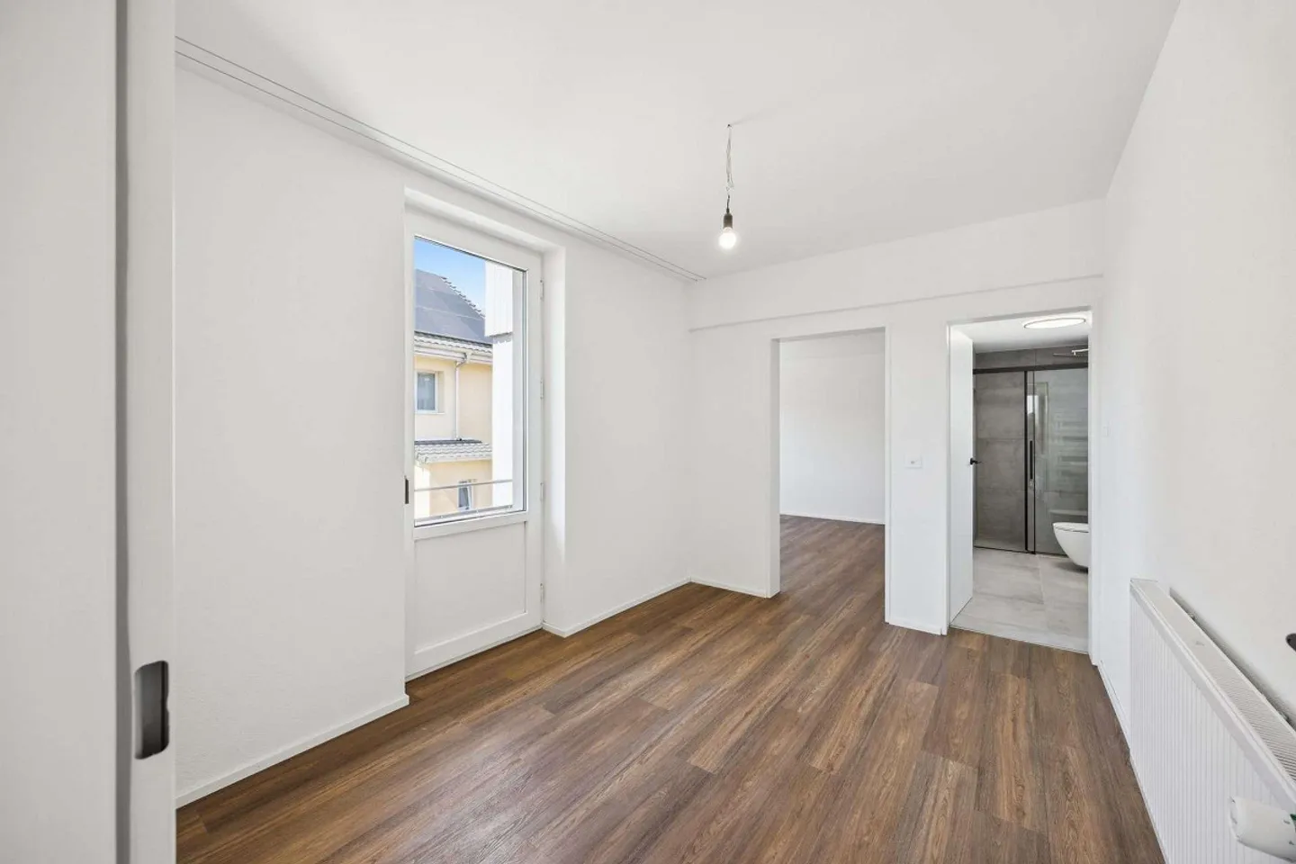 Renovierte Wohnung mit Terrasse - Foto 4 von 10