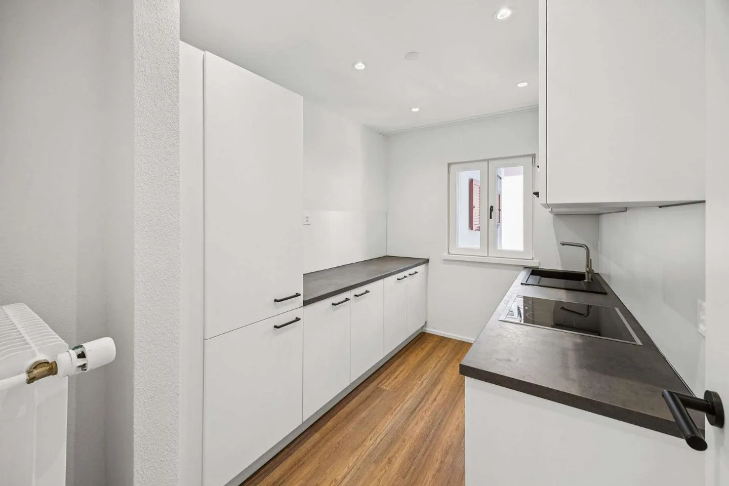 Renovierte Wohnung mit Terrasse - Foto 3 von 10