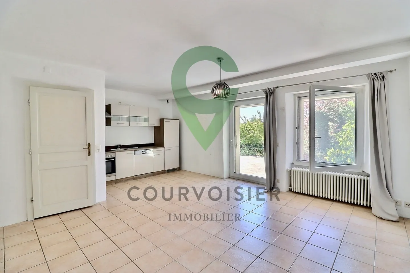 Charakterhaus mit 2 Wohnungen und großem Entwicklungspotenzial - Foto 10 von 15