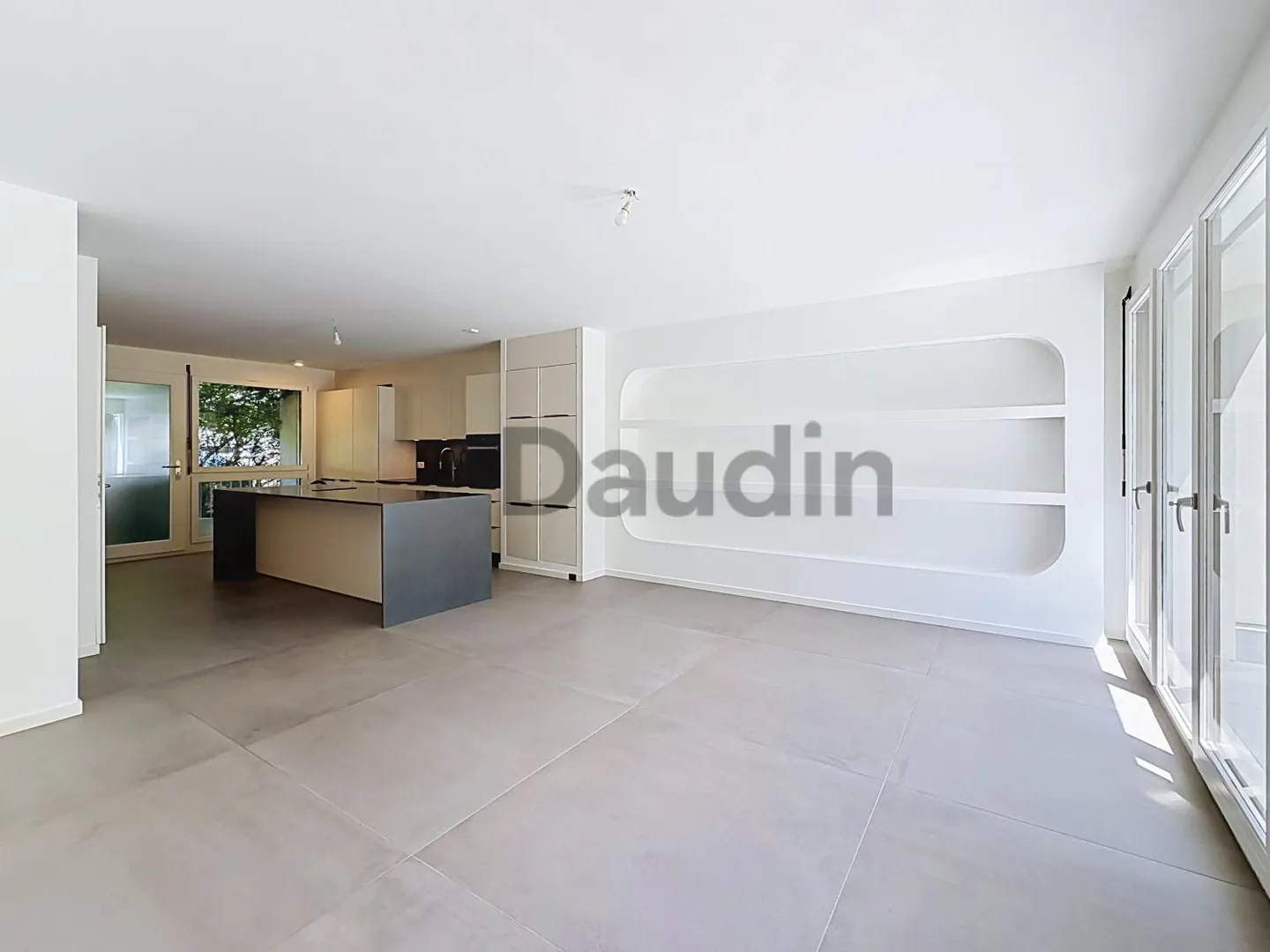 Adjacent renovated villa with garden in Versoix - Photo 4 of 13