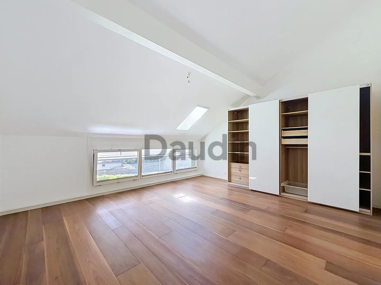 Adjacent renovated villa with garden in Versoix - Photo 5 of 13