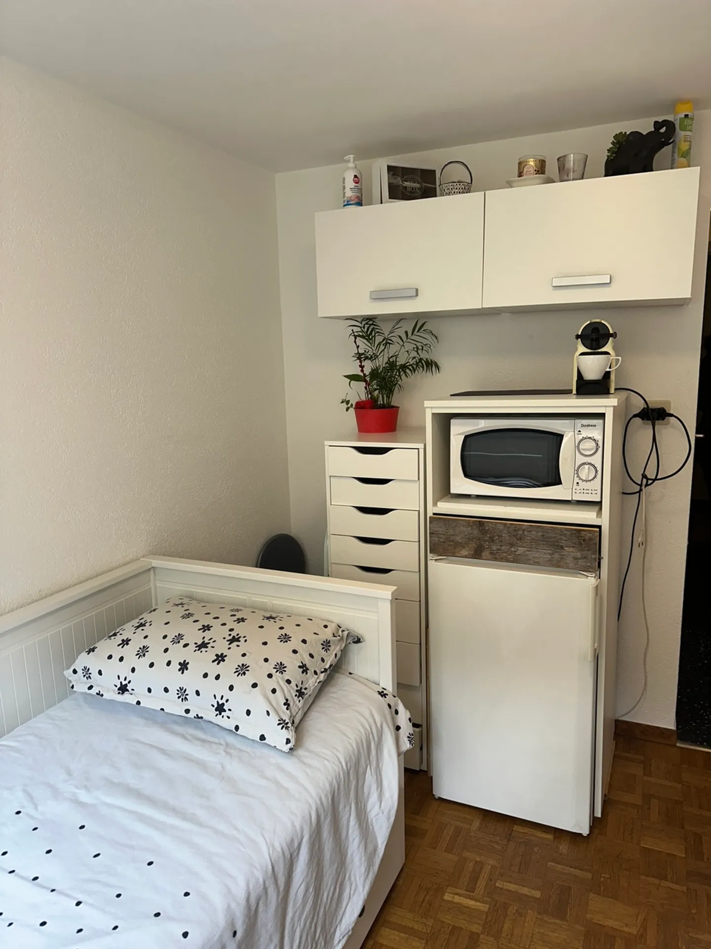 small studio close to the center of Crans - Photo 2 of 5