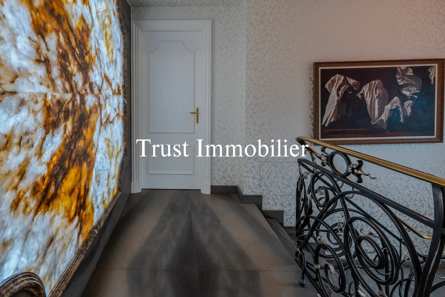 Exceptional Penthouse in the Heart of Montreux. Exclusive. - Photo 7 of 31