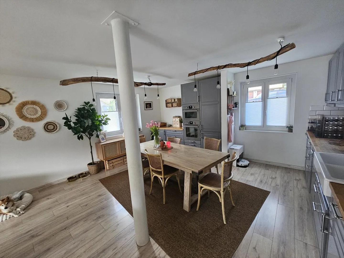 Maison individuelle exclusive de 7,5 pièces à Renan - Photo 2 sur 12