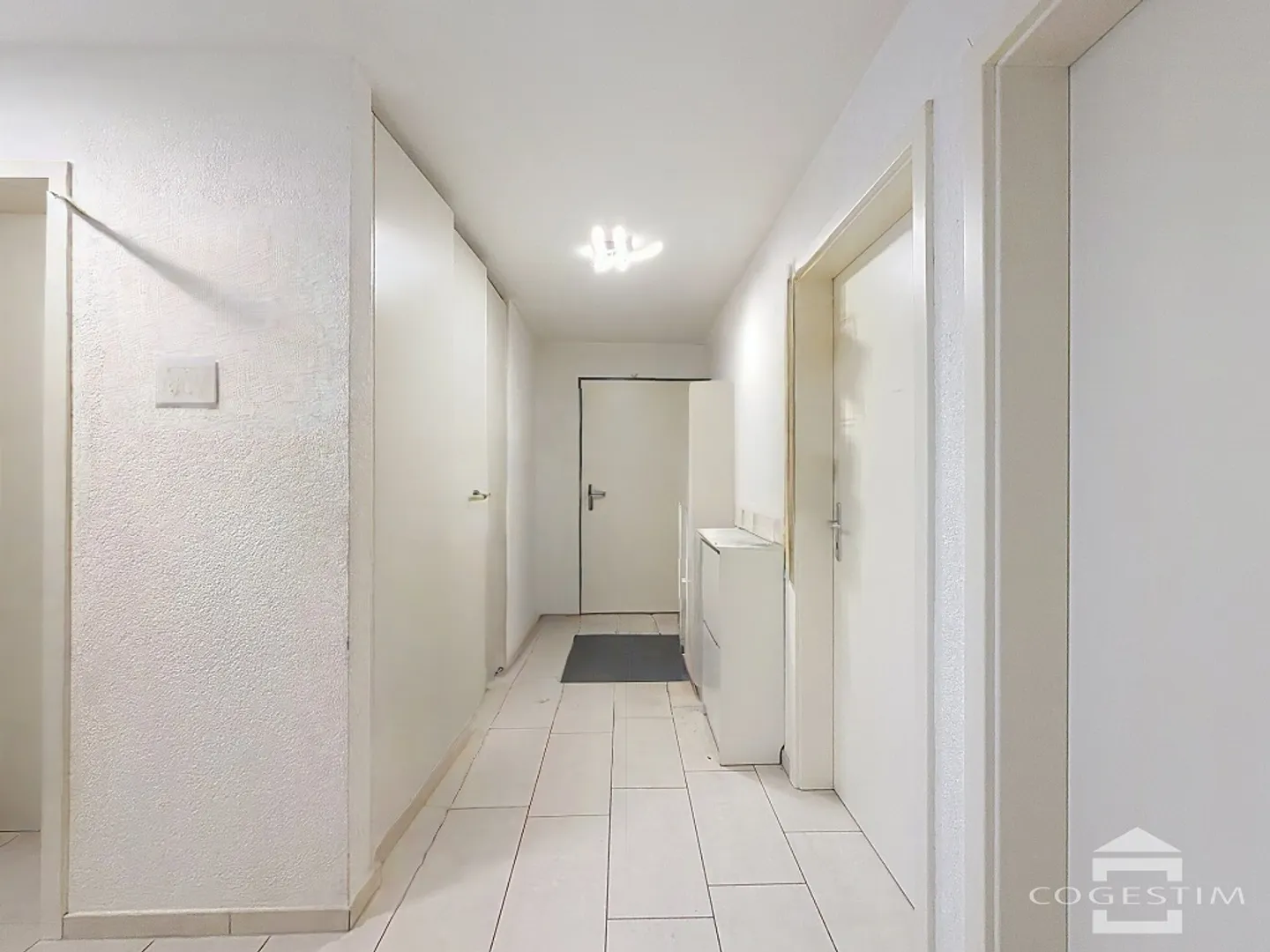 Charmant Appartement au Rez-de-Chaussée - Photo 4 sur 8