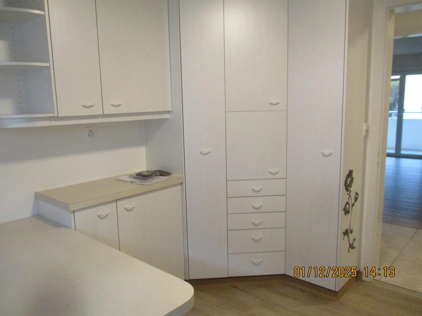 Luminoso appartamento di 3,5 stanze in posizione centrale - Foto 3 di 8