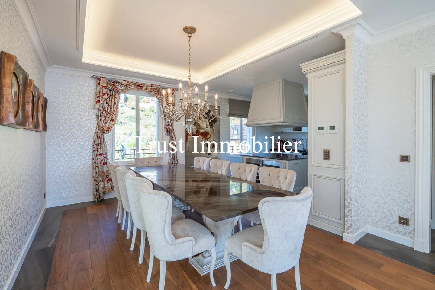 Exceptional Penthouse in the Heart of Montreux. Exclusive. - Photo 18 of 31