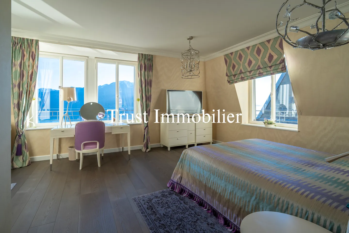 Exceptional Penthouse in the Heart of Montreux. Exclusive. - Photo 20 of 31