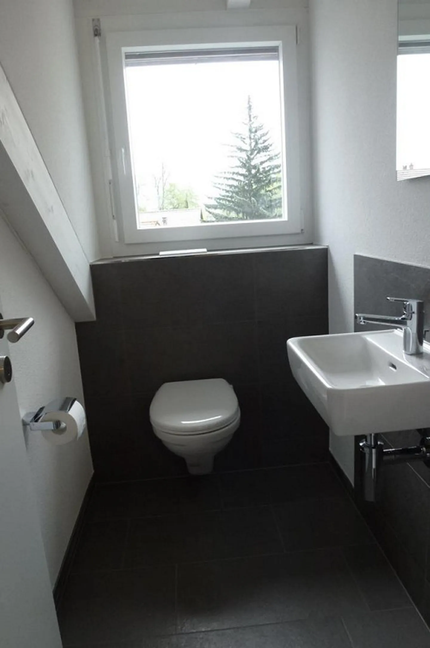 Moderne und helle 3.5 Zimmerwohnung in Münchenstein - Photo 4 sur 8