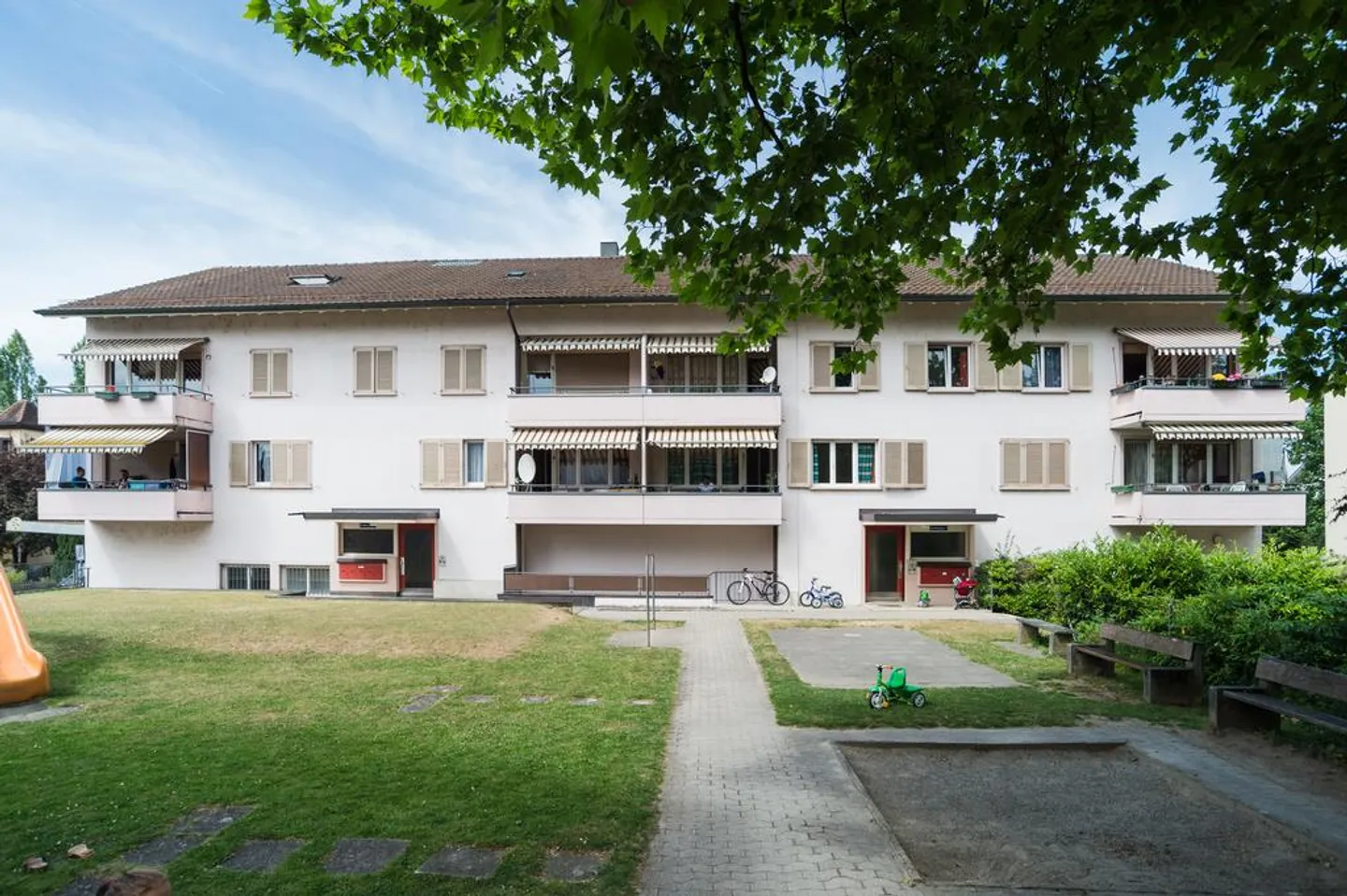 Votre nouvelle oasis de bien-être à Frauenfeld - Photo 2 sur 6