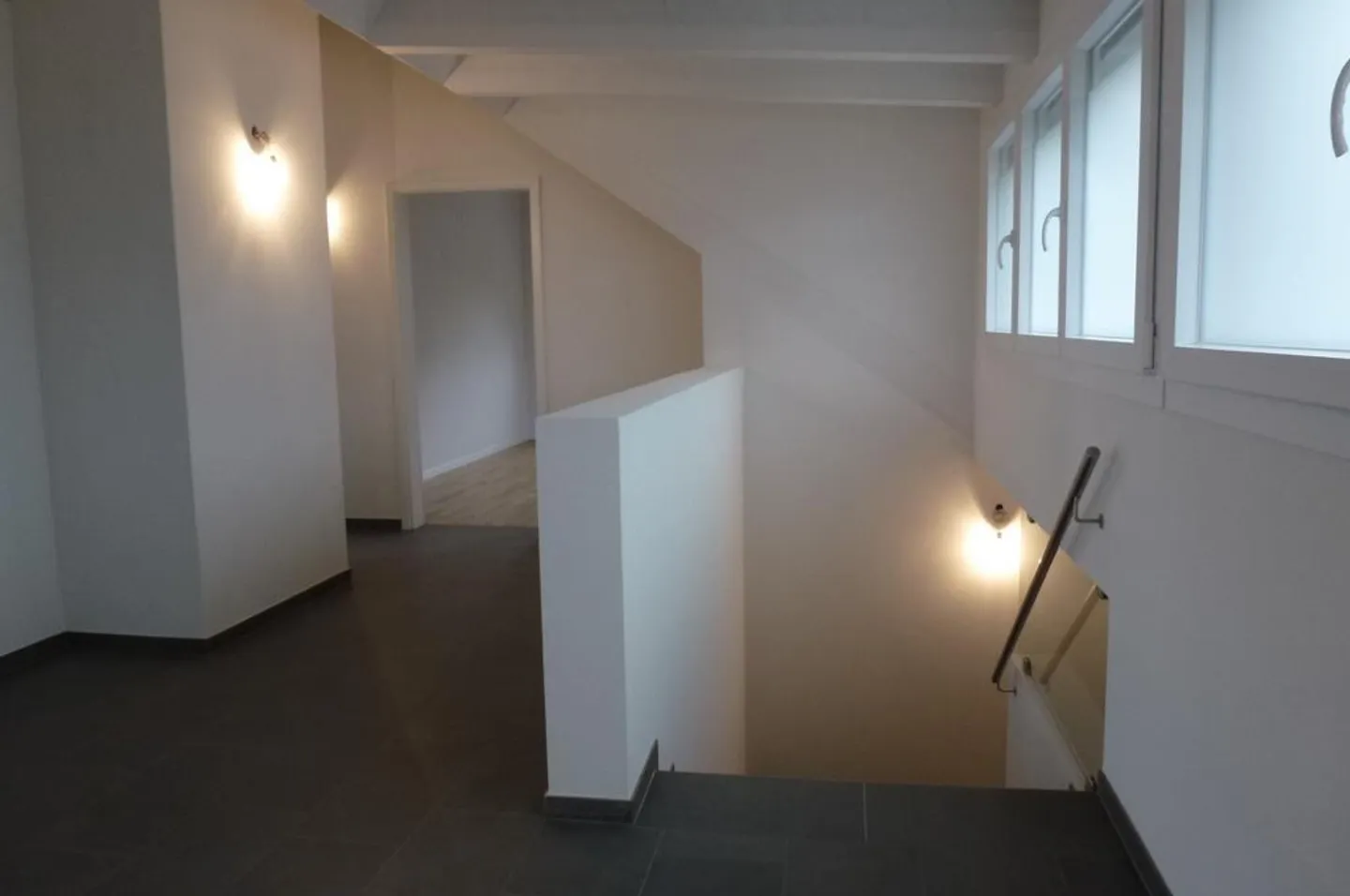 Moderne und helle 3.5 Zimmerwohnung in Münchenstein - Photo 7 sur 8