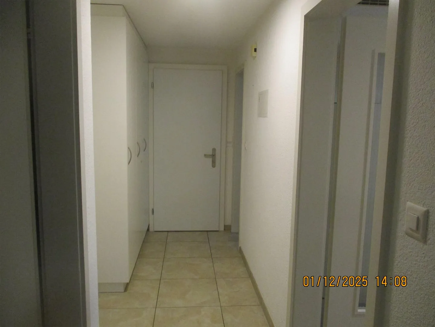 Luminoso appartamento di 3,5 stanze in posizione centrale - Foto 8 di 8