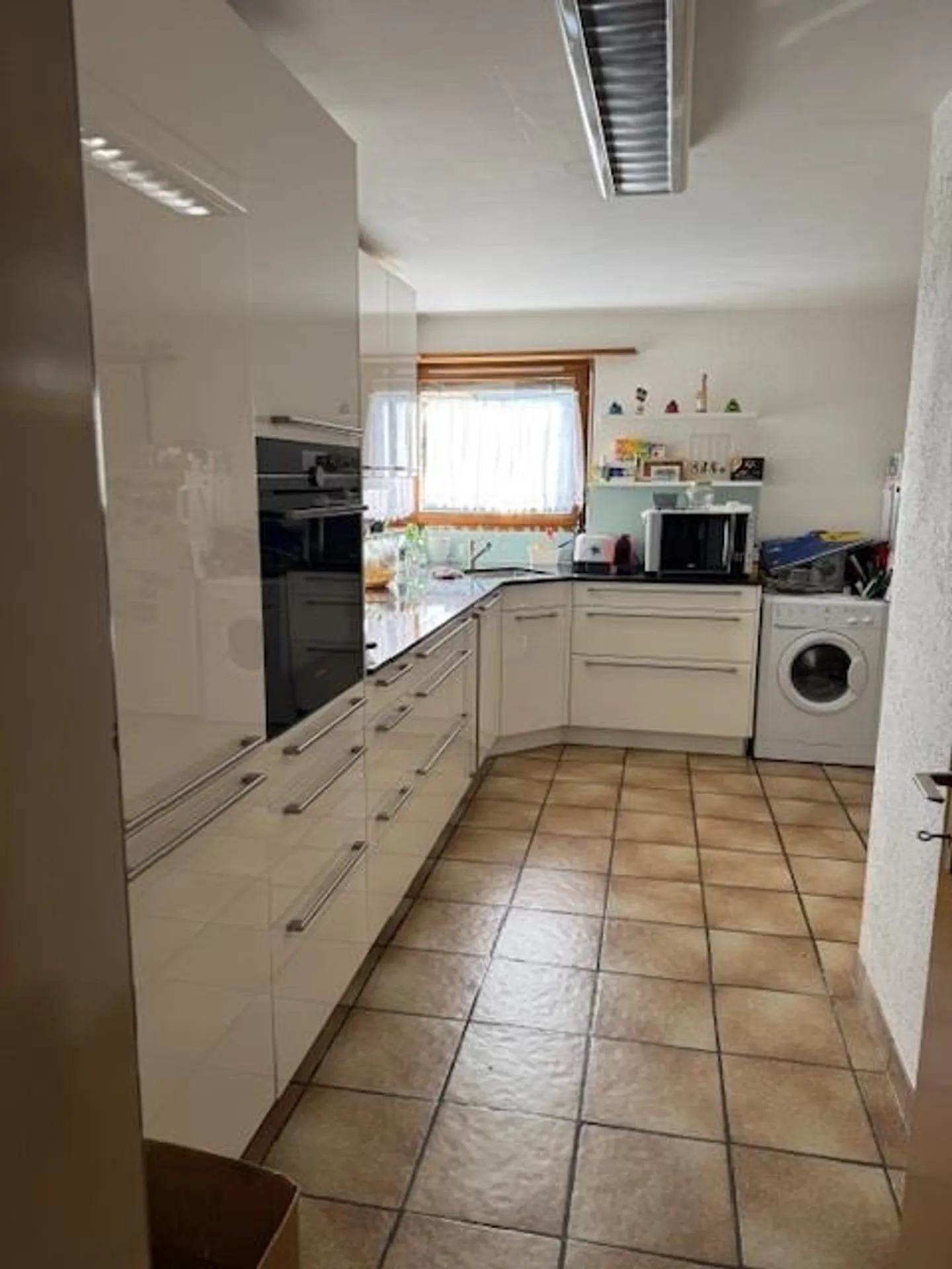 Bright 4.5-room apartment with patio in Gelterkinden - Photo 2 of 9