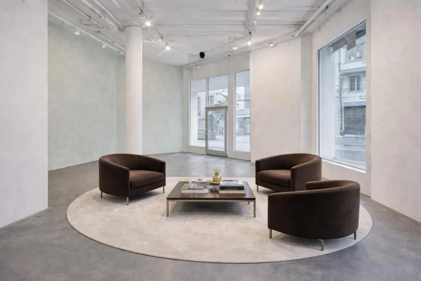 Showroom e area vendita in posizione privilegiata al Talacker - Foto 1 di 4