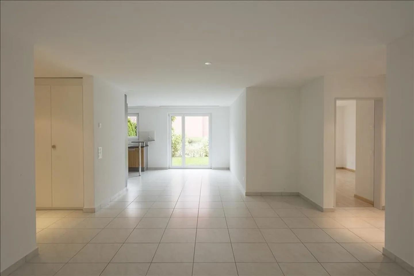 Moderne Wohnung in ruhiger Lage - Foto 3 von 6