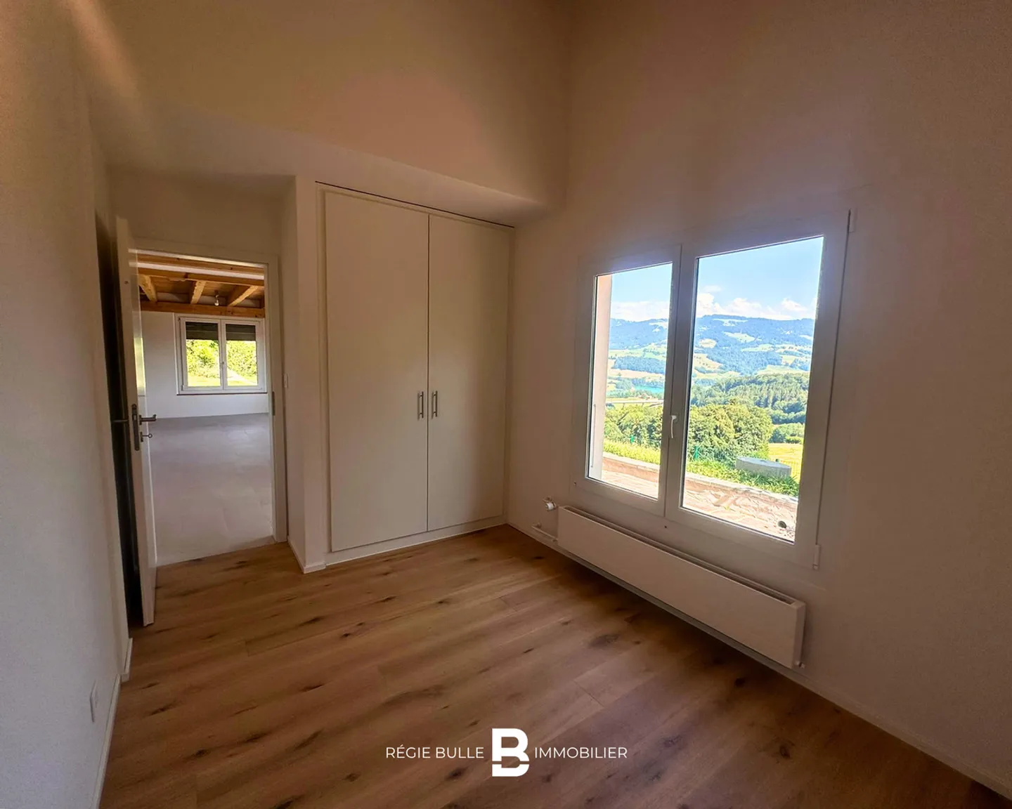 Le Bry - Wunderschöne renovierte Villa mit herrlichem Blick - Foto 6 von 13