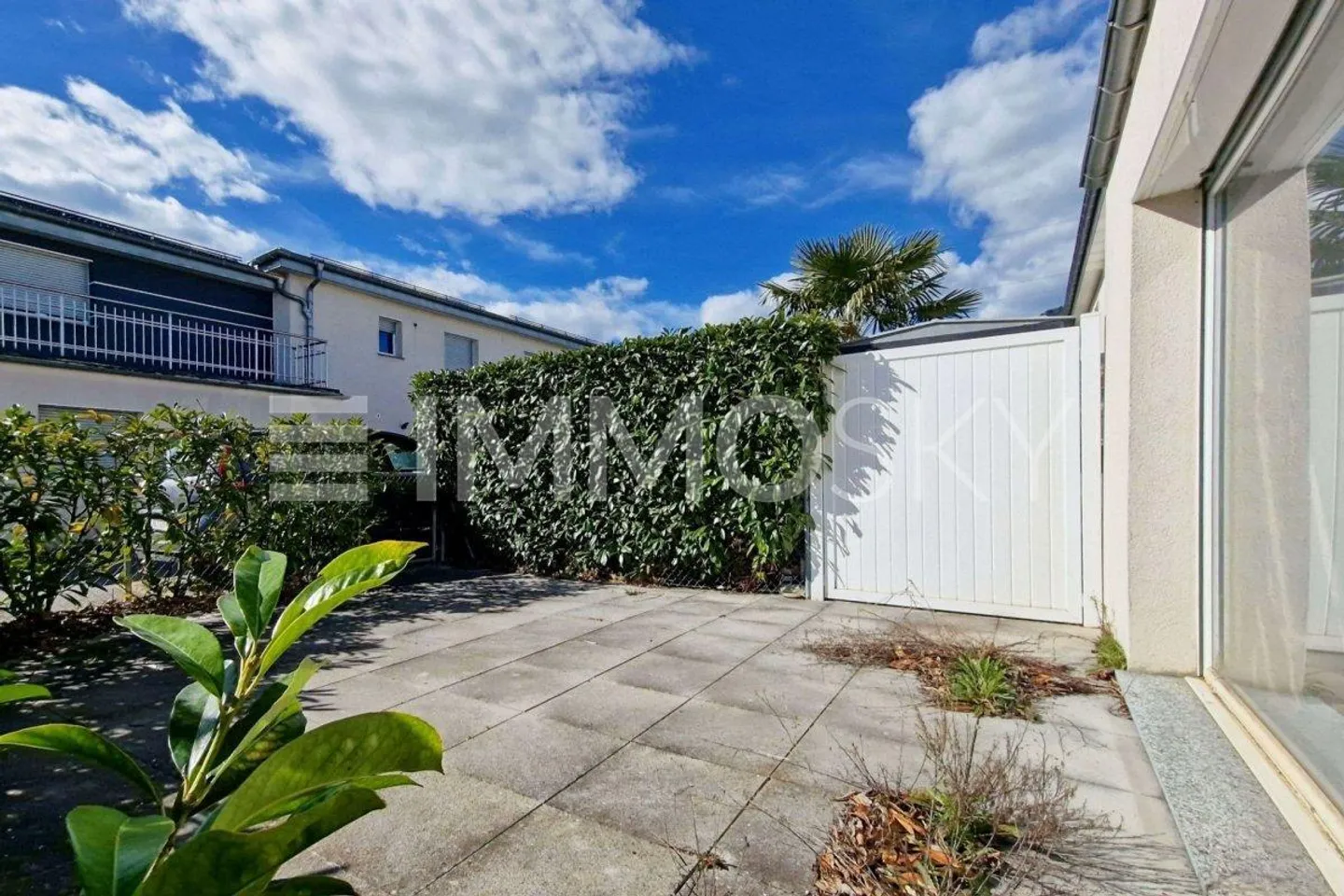 Spacious Modern Office in Duplex in Perroy - Photo 5 of 5