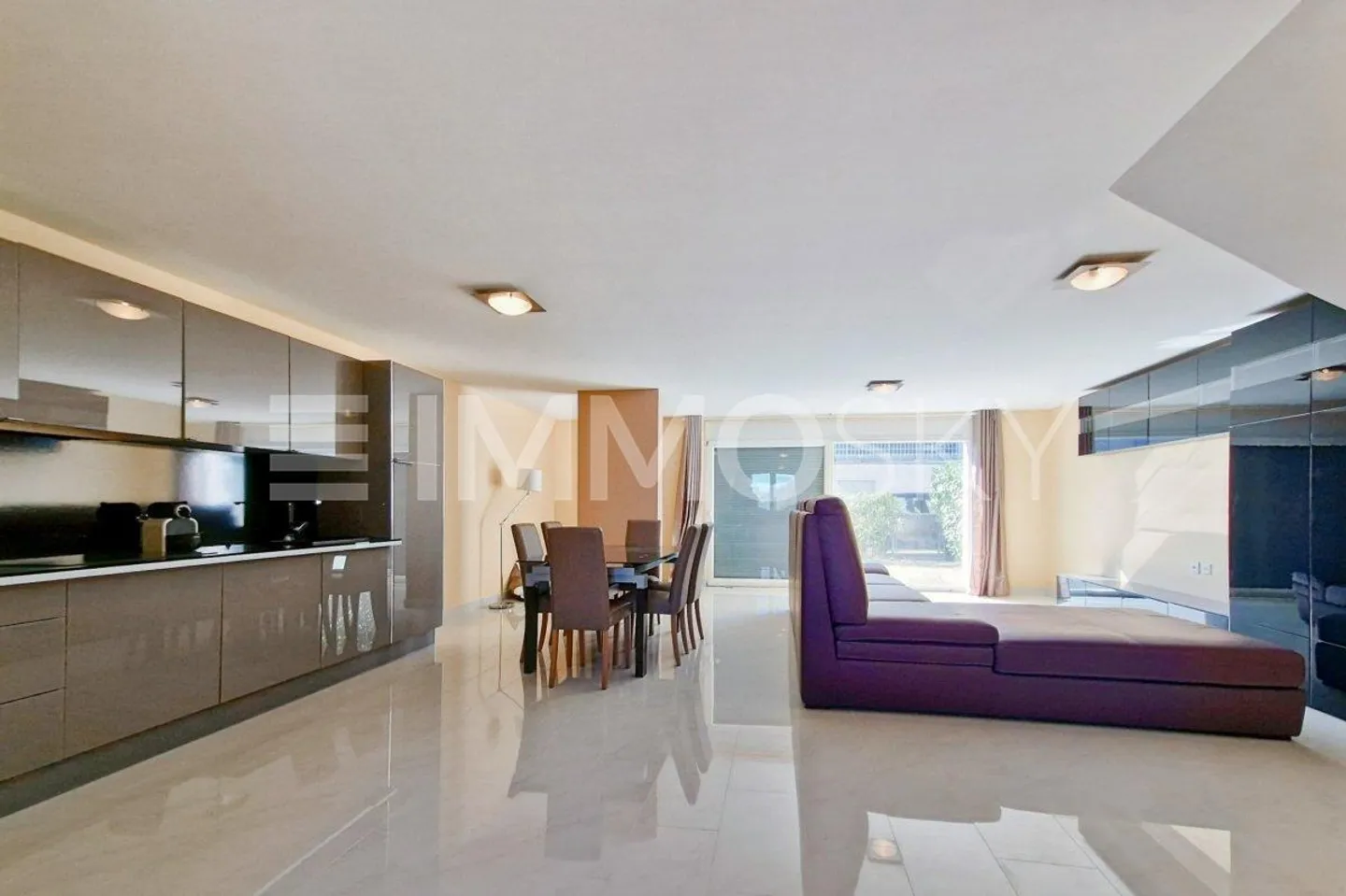 Spacious Modern Office in Duplex in Perroy - Photo 2 of 5