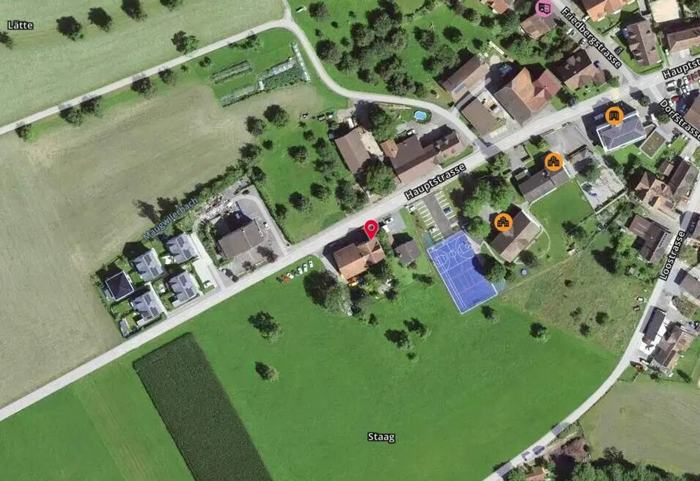 Charming House with Garden - Photo 4 of 13