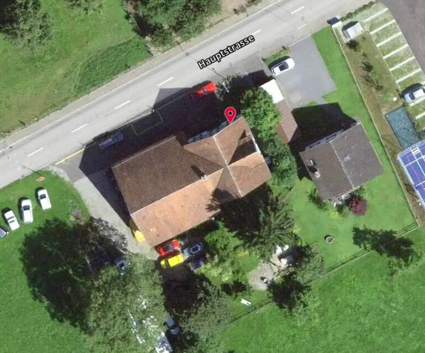 Charming House with Garden - Photo 5 of 13