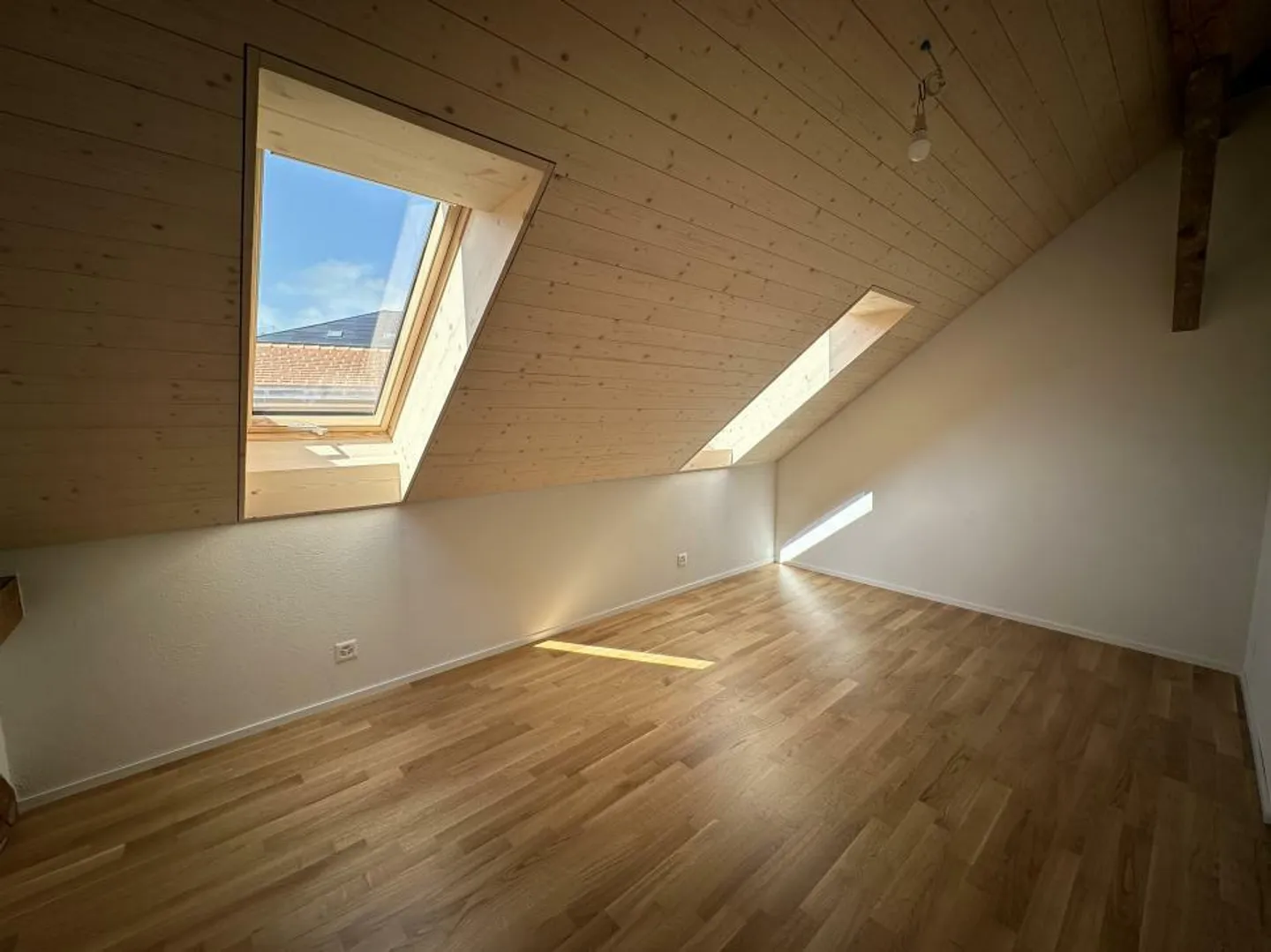 Residential building for sale - Photo 9 of 9