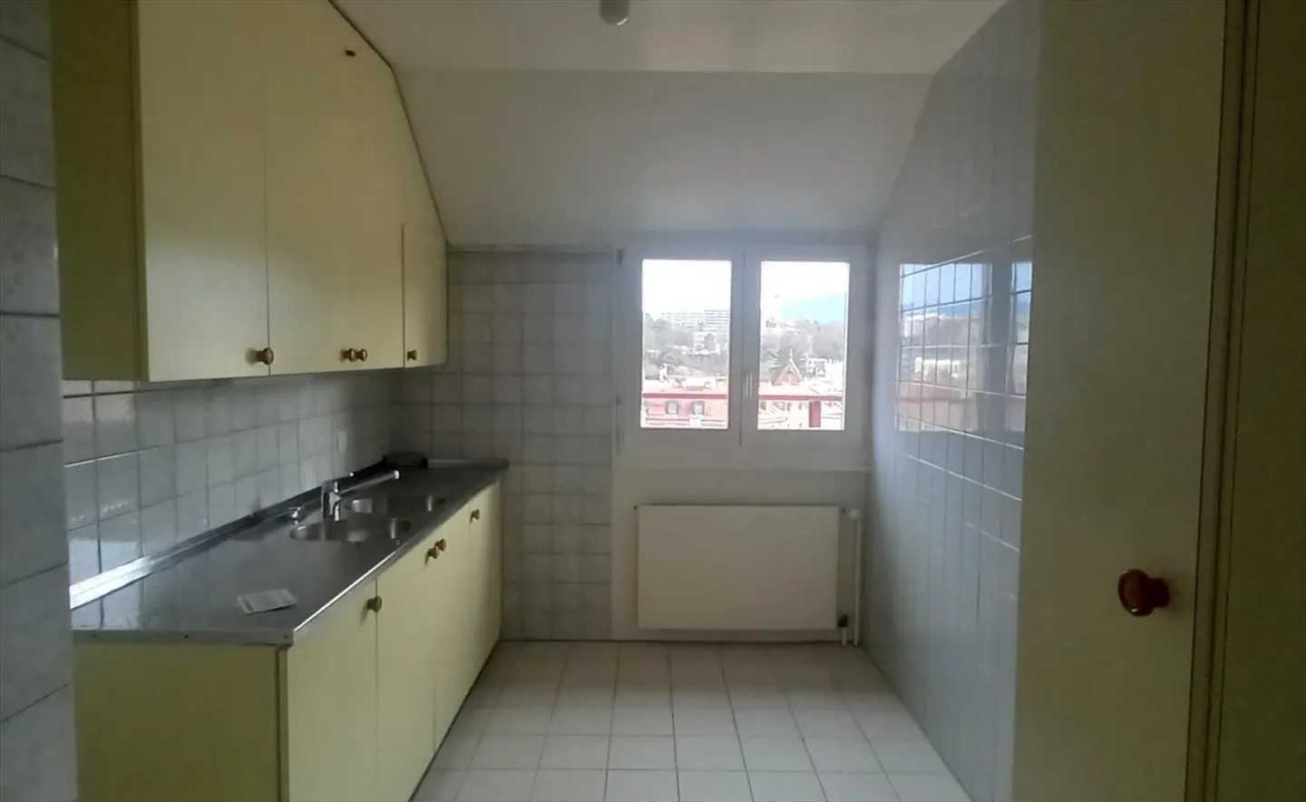 Appartamento 4 locali - Foto 2 di 4