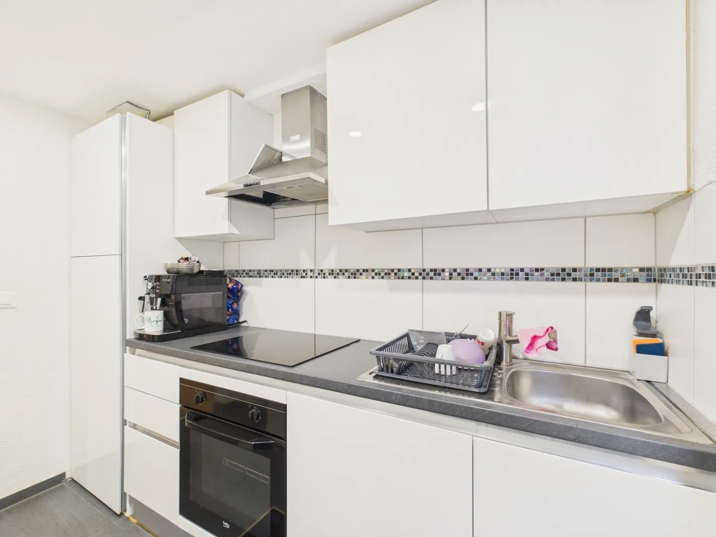 Appartement en duplex de 3,5 pièces à Rheineck - Photo 2 sur 7