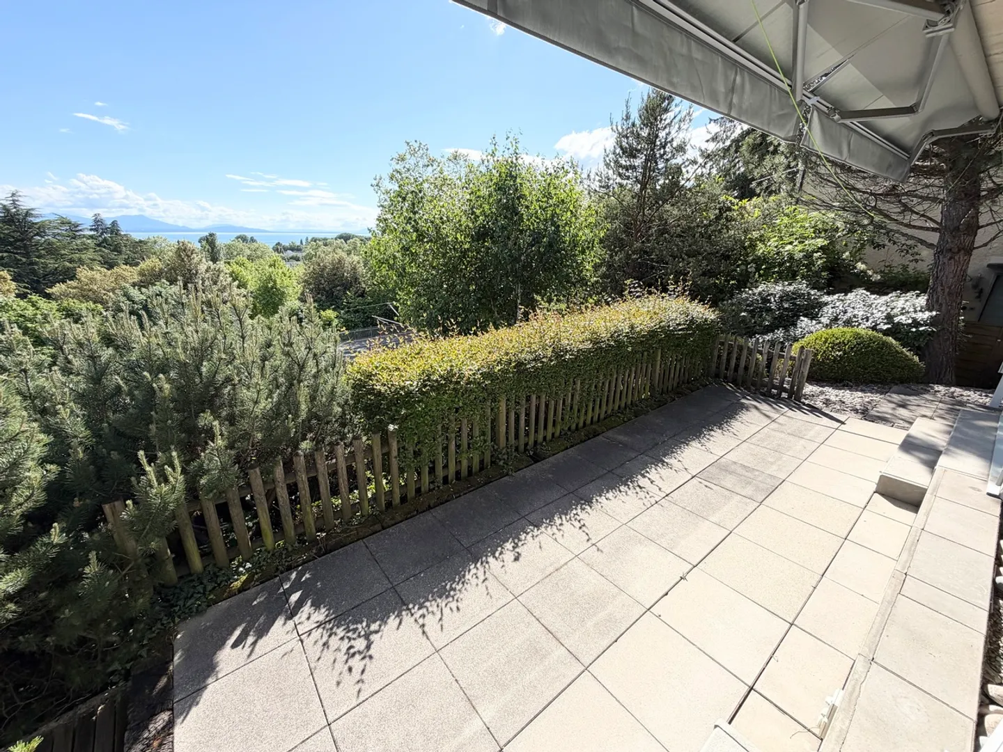 Bel appartement de 3,5 pièces avec terrasse - Photo 1 sur 7